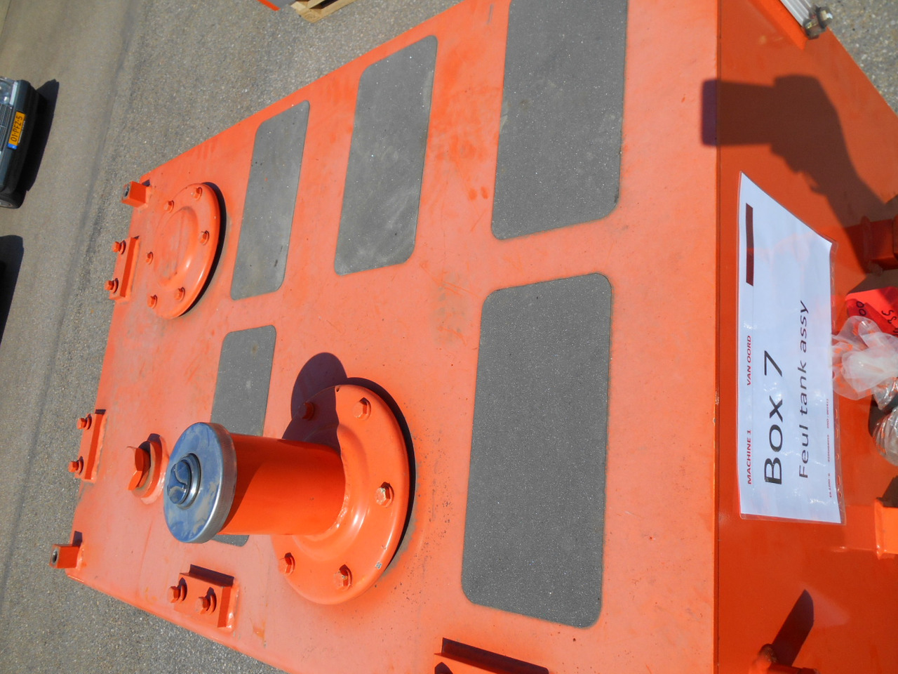 Hitachi 927877 - 9278777 - Palivová nádrž pro Stavební technika: obrázek 1 Hitachi 927877 - 9278777 - Palivová nádrž pro Stavební technika: obrázek 1