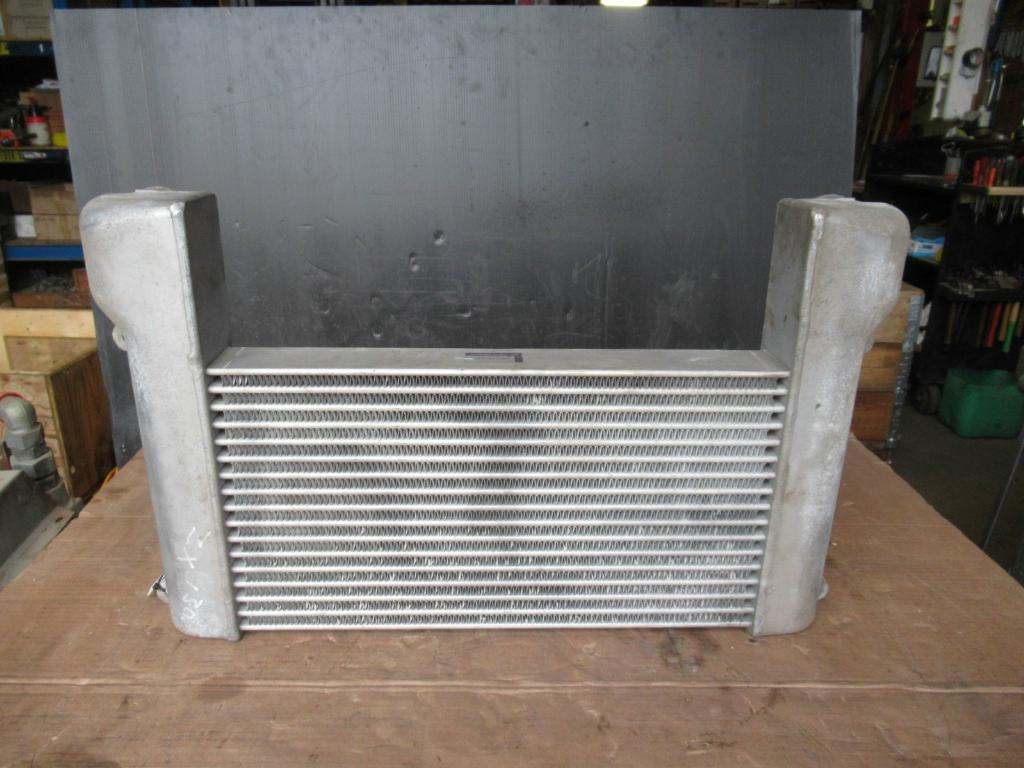 Hitachi ZX130 - - Intercooler pro Stavební technika: obrázek 3 Hitachi ZX130 - - Intercooler pro Stavební technika: obrázek 3