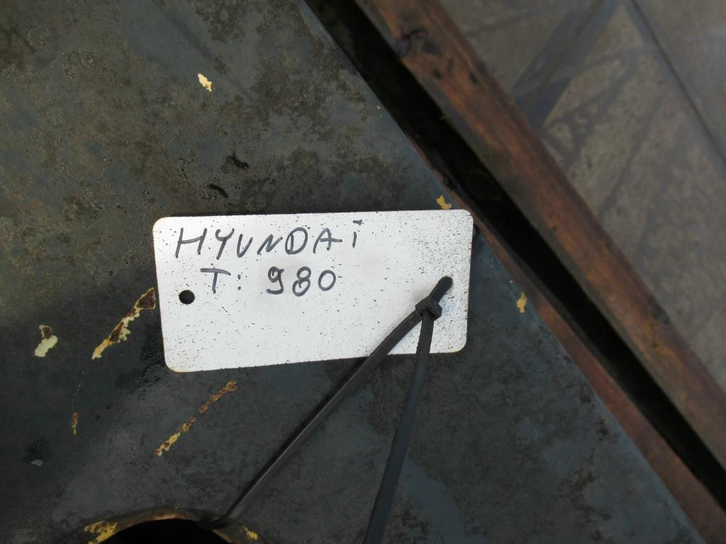 Hyundai 980 - - Nárazník pro Kolový nakladač: obrázek 4 Hyundai 980 - - Nárazník pro Kolový nakladač: obrázek 4