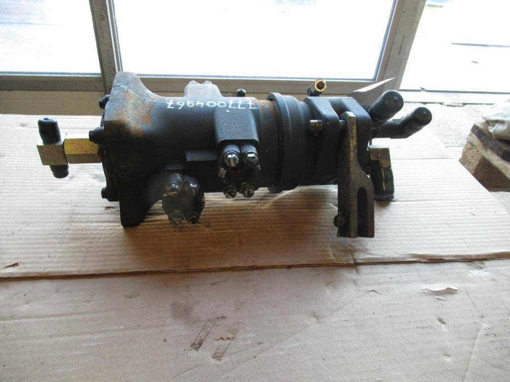Komatsu PC210LC-8 - - Hydraulika pro Stavební technika: obrázek 5 Komatsu PC210LC-8 - - Hydraulika pro Stavební technika: obrázek 5