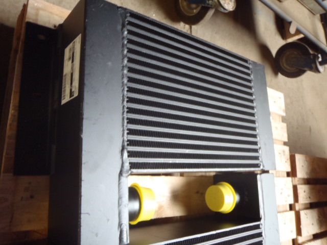 New Holland 6914286 - Intercooler pro Stavební technika: obrázek 2 New Holland 6914286 - Intercooler pro Stavební technika: obrázek 2