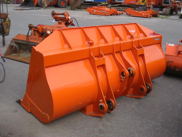 New Holland 76049543 - Nakládací lžíce: obrázek 1 New Holland 76049543 - Nakládací lžíce: obrázek 1