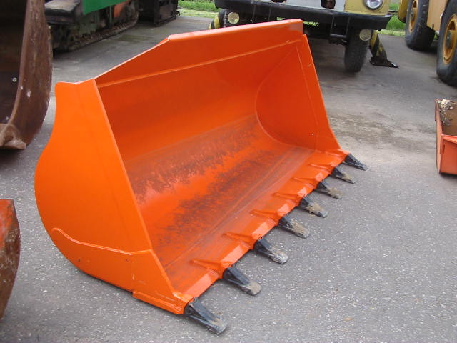 New Holland 76049543 - Nakládací lžíce: obrázek 2 New Holland 76049543 - Nakládací lžíce: obrázek 2