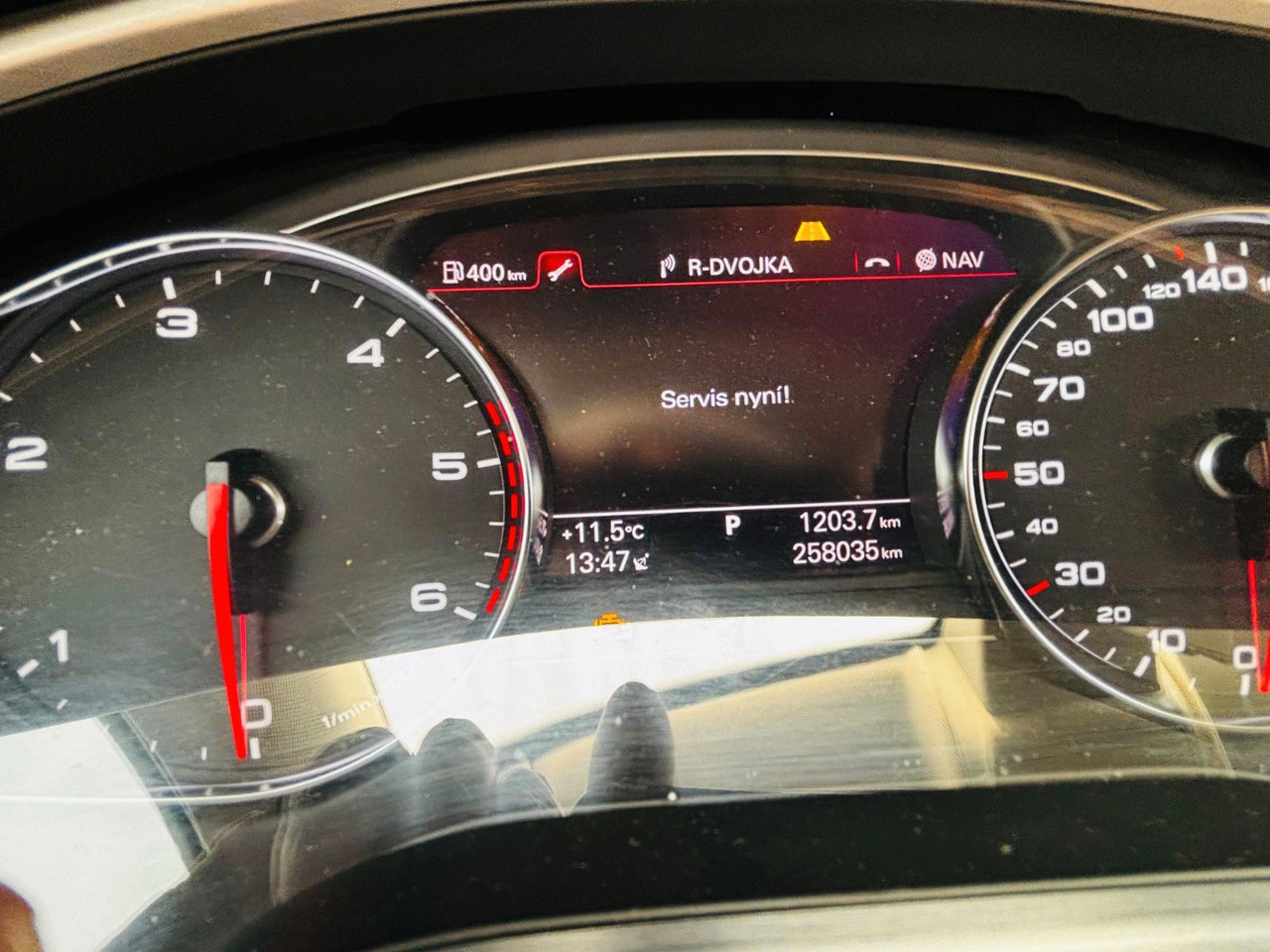 Sedan Audi A8 4.2 TDI quattro: obrázek 9