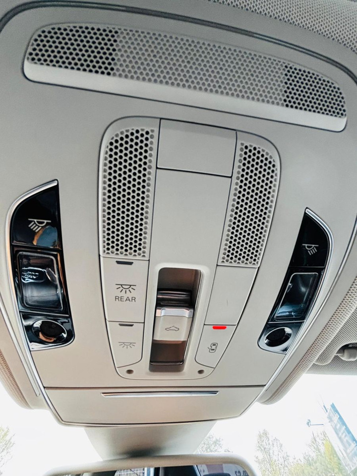 Sedan Audi A8 4.2 TDI quattro: obrázek 15