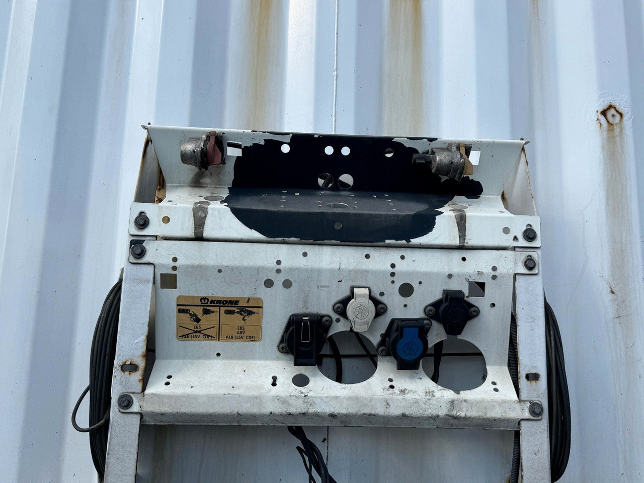 Krone SD - Plachtový návěs: obrázek 2 Krone SD - Plachtový návěs: obrázek 2