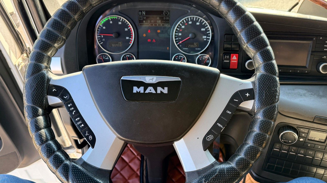 MAN TGX 24.480 - Plachtový nákladní auto: obrázek 5 MAN TGX 24.480 - Plachtový nákladní auto: obrázek 5