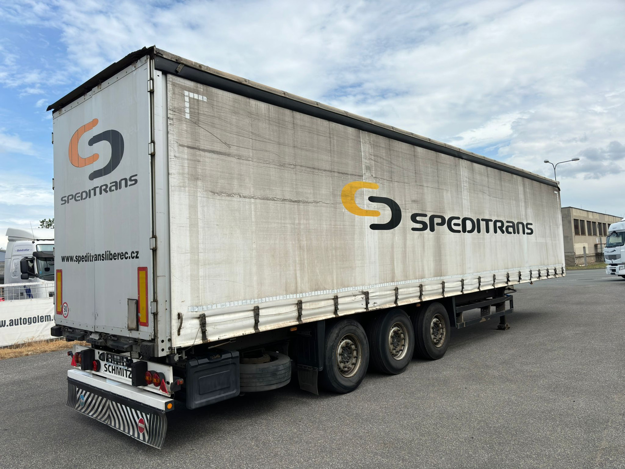 SCHMITZ SCS 24/L - Plachtový návěs: obrázek 4 SCHMITZ SCS 24/L - Plachtový návěs: obrázek 4