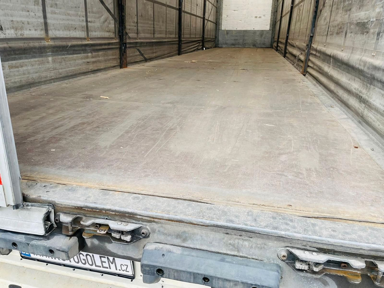 Plachtový návěs Schmitz Cargobull SCS 24/L flatbed: obrázek 11