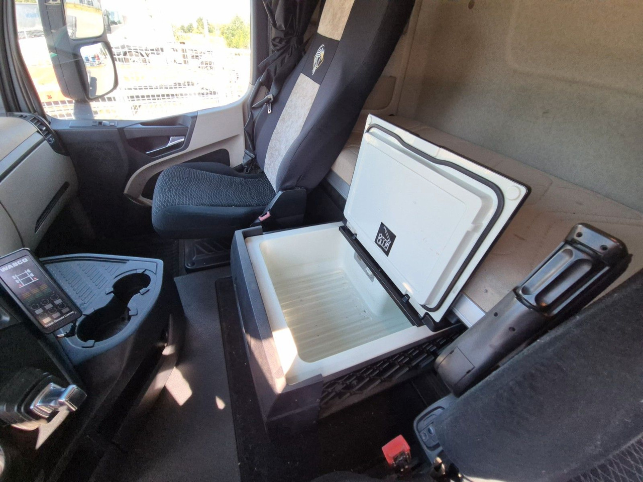 Tahač Mercedes-Benz Actros 1843 ADR: obrázek 16 Tahač Mercedes-Benz Actros 1843 ADR: obrázek 16