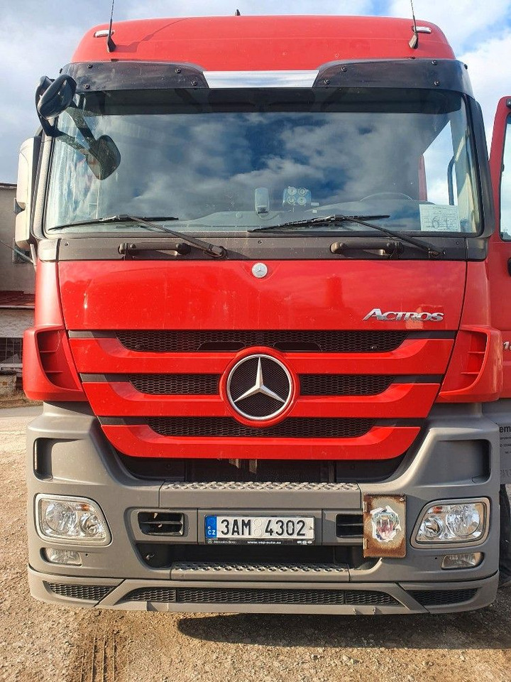 Mercedes-Benz Actros 1844 - Tahač: obrázek 1 Mercedes-Benz Actros 1844 - Tahač: obrázek 1
