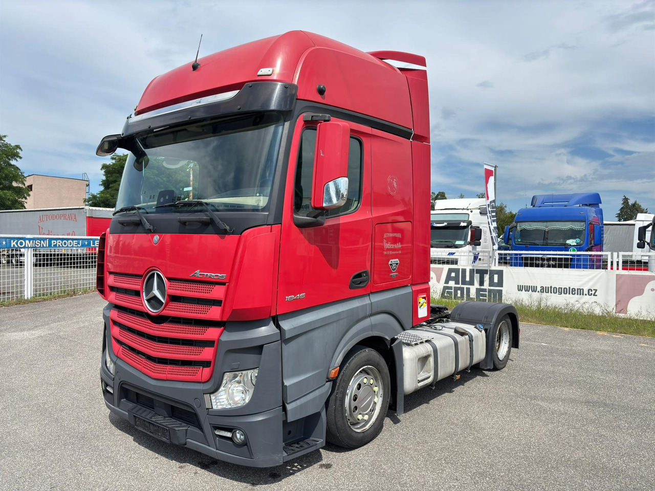 Mercedes-Benz Actros 1845 - Tahač: obrázek 1 Mercedes-Benz Actros 1845 - Tahač: obrázek 1