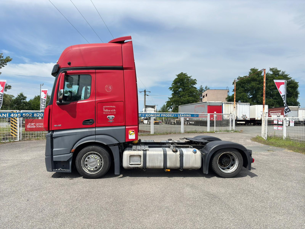 Mercedes-Benz Actros 1845 - Tahač: obrázek 5 Mercedes-Benz Actros 1845 - Tahač: obrázek 5