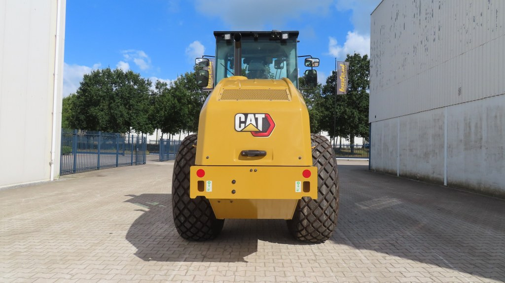 Caterpillar CS13 - Kompaktor: obrázek 3 Caterpillar CS13 - Kompaktor: obrázek 3