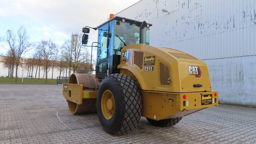 Caterpillar CS13 - Kompaktor: obrázek 4 Caterpillar CS13 - Kompaktor: obrázek 4