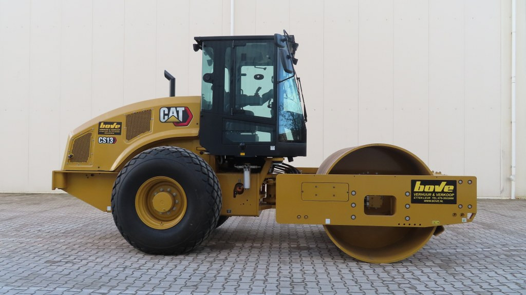 Caterpillar CS66B - Kompaktor: obrázek 1 Caterpillar CS66B - Kompaktor: obrázek 1