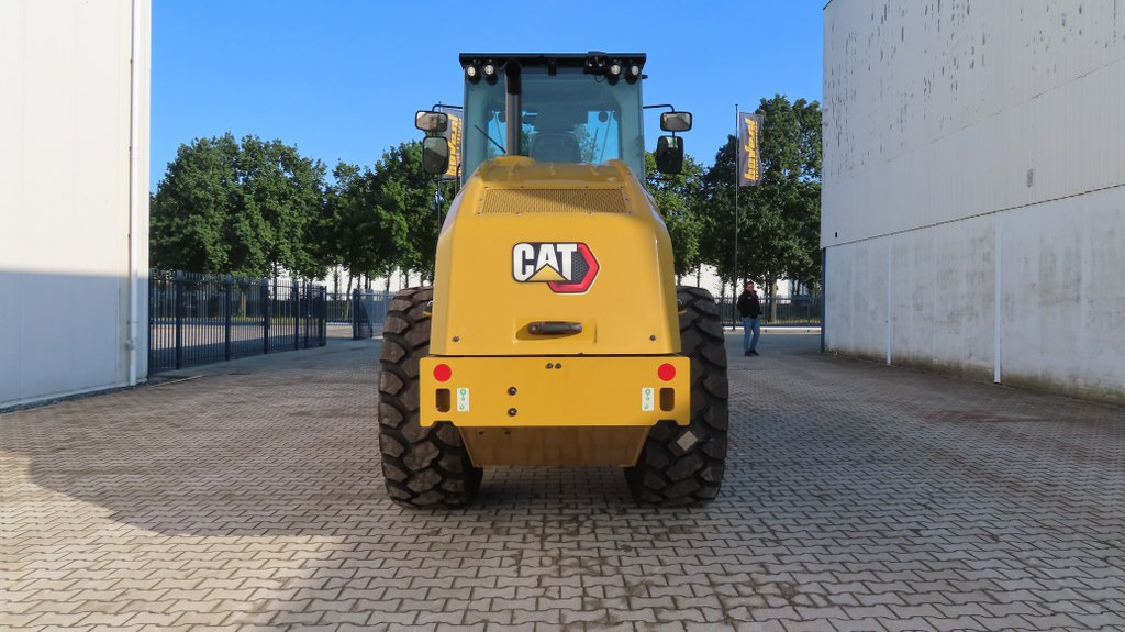 Caterpillar CS74B - Kompaktor: obrázek 3 Caterpillar CS74B - Kompaktor: obrázek 3
