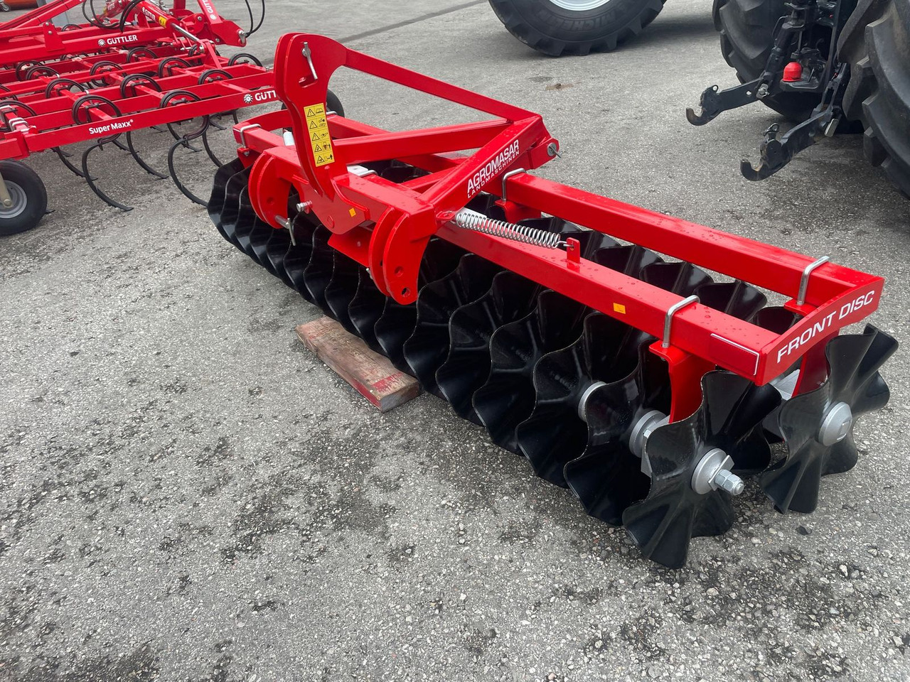 Agromasar Front Disc 300 - Zemědělský válec: obrázek 4 Agromasar Front Disc 300 - Zemědělský válec: obrázek 4