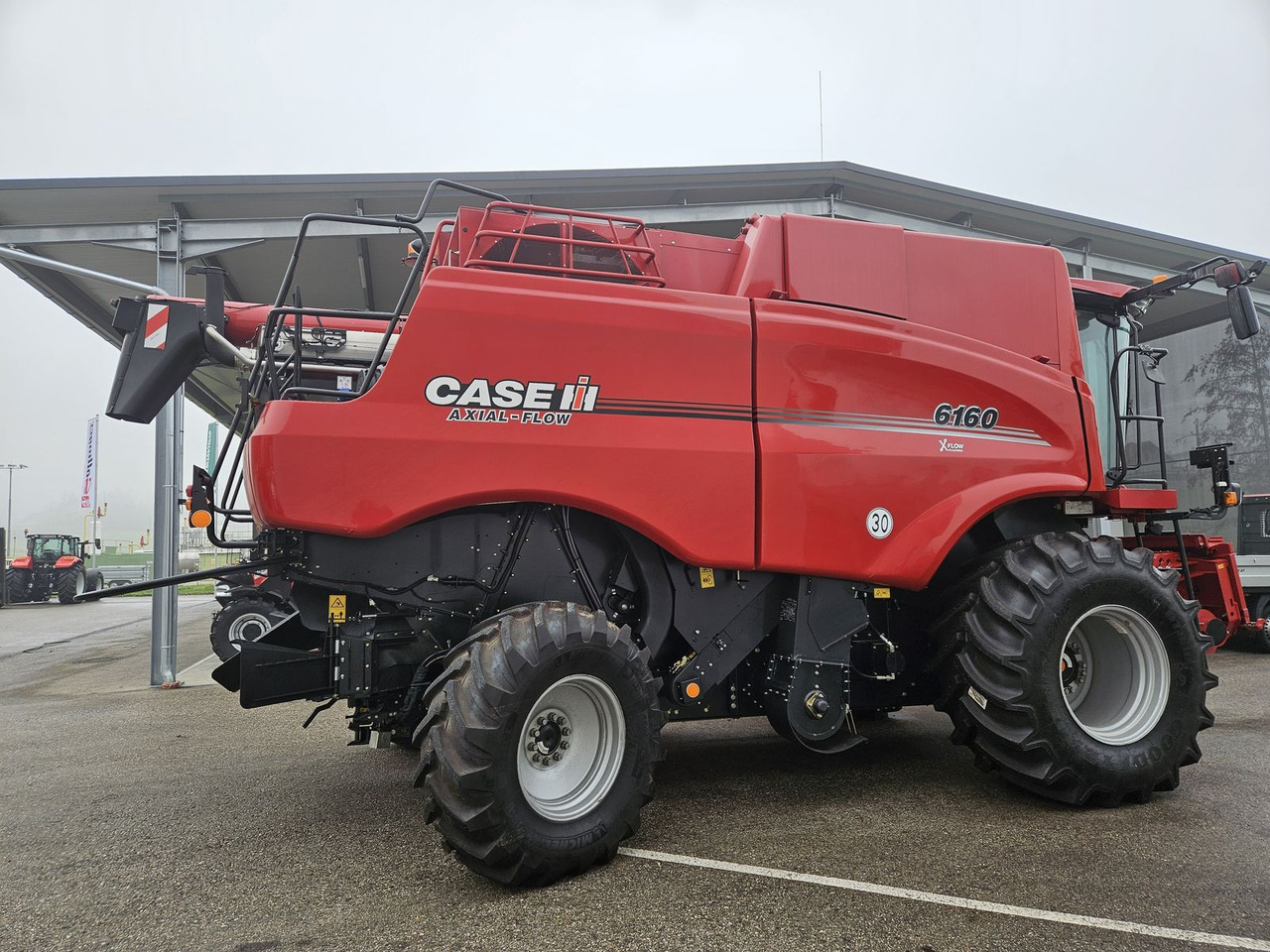 Case IH Axial-Flow 6160 - Sklízecí mlátička: obrázek 3 Case IH Axial-Flow 6160 - Sklízecí mlátička: obrázek 3