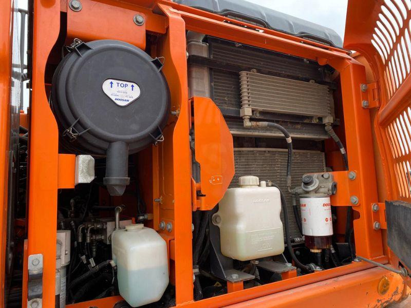 Doosan DX160 - Kolesové rýpadlo: obrázek 4 Doosan DX160 - Kolesové rýpadlo: obrázek 4