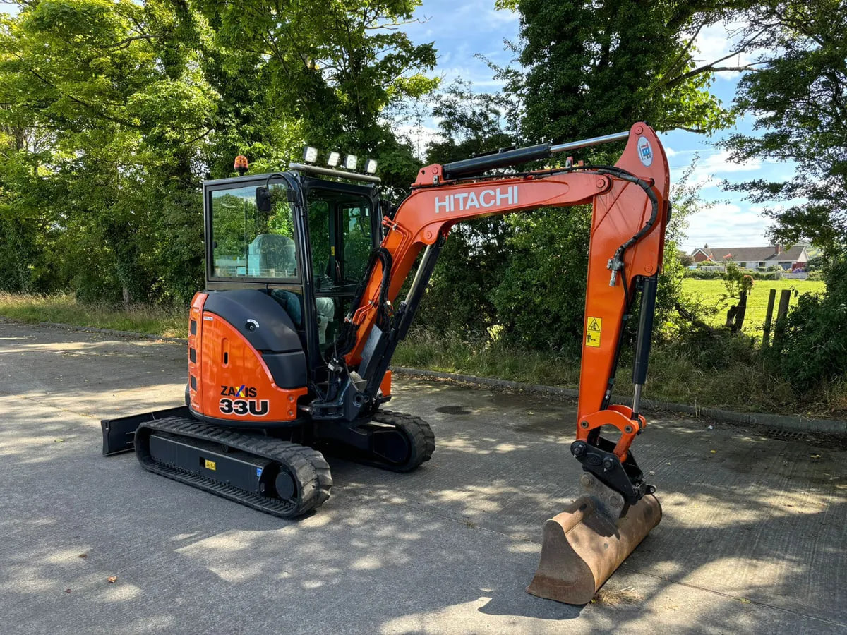 HITACHI 33U-6 - Mini rýpadlo: obrázek 3 HITACHI 33U-6 - Mini rýpadlo: obrázek 3