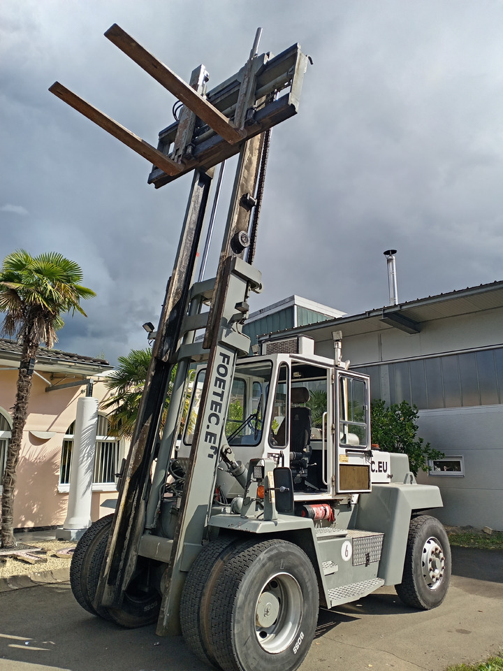 SVETRUCK Schwerlastgabelstapler 1060-30 - Dieselový vysokozdvižný vozík: obrázek 2 SVETRUCK Schwerlastgabelstapler 1060-30 - Dieselový vysokozdvižný vozík: obrázek 2