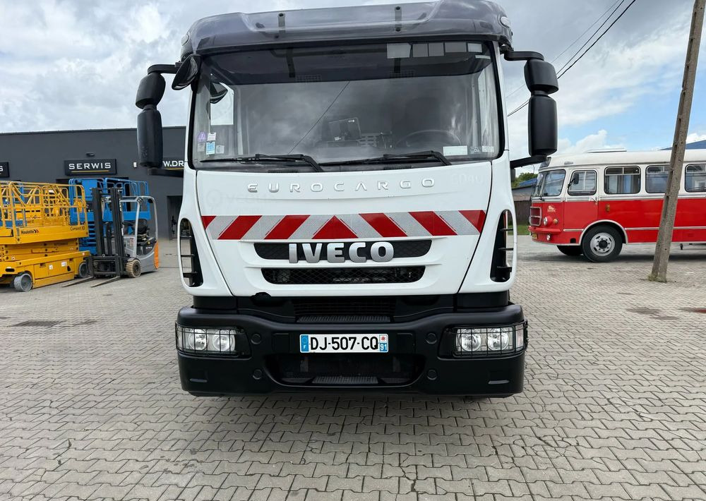 Iveco EUROCARGO CNG - Vůz na odvoz odpadků: obrázek 2 Iveco EUROCARGO CNG - Vůz na odvoz odpadků: obrázek 2