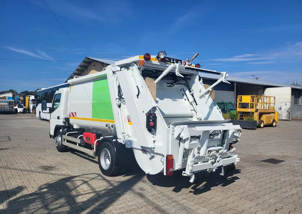 Mitsubishi Fuso Canter - Vůz na odvoz odpadků: obrázek 3 Mitsubishi Fuso Canter - Vůz na odvoz odpadků: obrázek 3