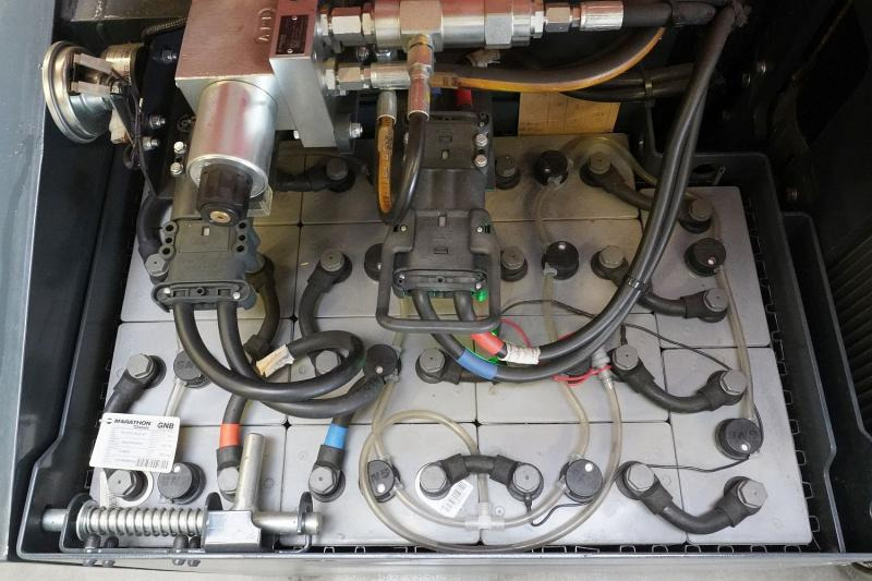 Combilift CBE3000 - Čtyřcestný vozík: obrázek 5 Combilift CBE3000 - Čtyřcestný vozík: obrázek 5