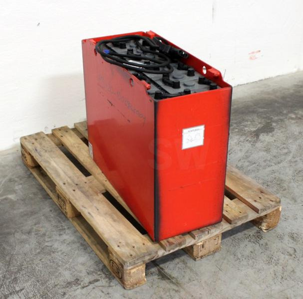 GRUMA 24 Volt 4 PzV 400 Ah - Akumulátor: obrázek 2 GRUMA 24 Volt 4 PzV 400 Ah - Akumulátor: obrázek 2