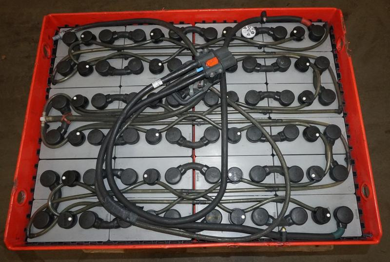 GRUMA 48 Volt 5 PzS 775 Ah - Akumulátor: obrázek 3 GRUMA 48 Volt 5 PzS 775 Ah - Akumulátor: obrázek 3