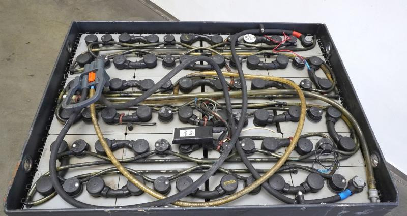 GRUMA 48 Volt 5 PzS 775 Ah - Akumulátor: obrázek 3 GRUMA 48 Volt 5 PzS 775 Ah - Akumulátor: obrázek 3