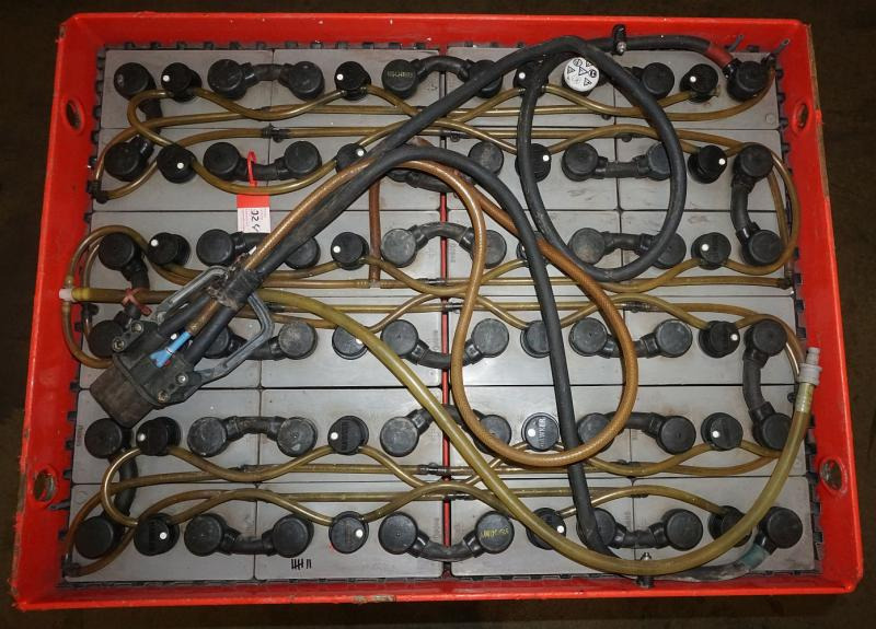 GRUMA 48 Volt 5 PzS 775 Ah - Akumulátor: obrázek 3 GRUMA 48 Volt 5 PzS 775 Ah - Akumulátor: obrázek 3