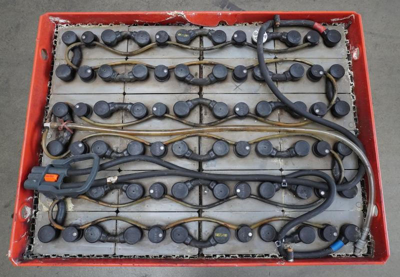 GRUMA 48 Volt 5 PzS 775 Ah - Akumulátor: obrázek 3 GRUMA 48 Volt 5 PzS 775 Ah - Akumulátor: obrázek 3