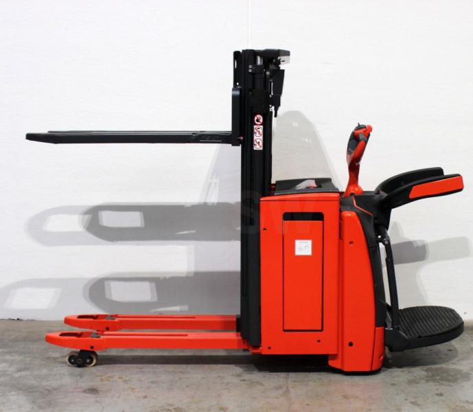 Linde D 12 AP 1173-01 - Stohovací vozík: obrázek 5 Linde D 12 AP 1173-01 - Stohovací vozík: obrázek 5