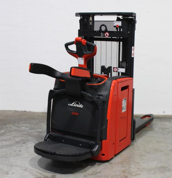 Linde D 12 AP 1173-01 - Stohovací vozík: obrázek 2 Linde D 12 AP 1173-01 - Stohovací vozík: obrázek 2