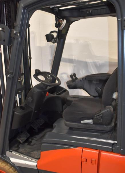 Linde E 12 EVO 386-02 - Elektrický vysokozdvižný vozík: obrázek 3 Linde E 12 EVO 386-02 - Elektrický vysokozdvižný vozík: obrázek 3
