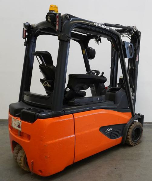 Linde E 20 L EVO 386-02 - Elektrický vysokozdvižný vozík: obrázek 2 Linde E 20 L EVO 386-02 - Elektrický vysokozdvižný vozík: obrázek 2