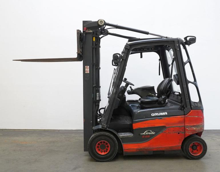 Linde E 25 387 - Elektrický vysokozdvižný vozík: obrázek 4 Linde E 25 387 - Elektrický vysokozdvižný vozík: obrázek 4