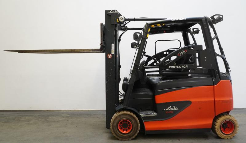 Linde E 25/600 HL 387 - Elektrický vysokozdvižný vozík: obrázek 4 Linde E 25/600 HL 387 - Elektrický vysokozdvižný vozík: obrázek 4