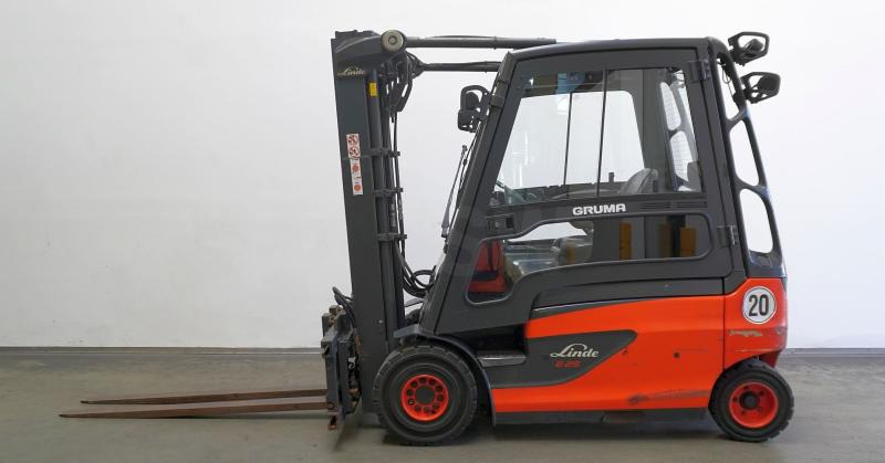 Linde E 25 L 387 - Elektrický vysokozdvižný vozík: obrázek 4 Linde E 25 L 387 - Elektrický vysokozdvižný vozík: obrázek 4