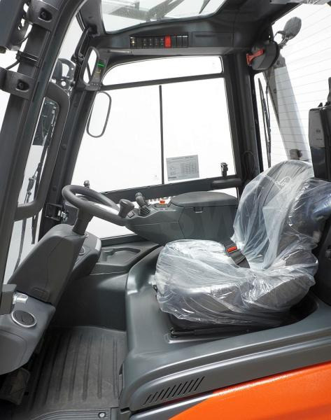 Linde E 30 1252 - Elektrický vysokozdvižný vozík: obrázek 3 Linde E 30 1252 - Elektrický vysokozdvižný vozík: obrázek 3