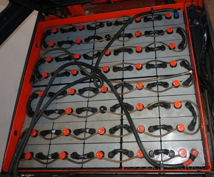 Linde E 50/600 HL 388 - Elektrický vysokozdvižný vozík: obrázek 5 Linde E 50/600 HL 388 - Elektrický vysokozdvižný vozík: obrázek 5