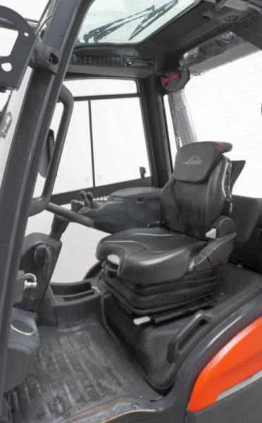 Linde H 30 D 1202 - Dieselový vysokozdvižný vozík: obrázek 3 Linde H 30 D 1202 - Dieselový vysokozdvižný vozík: obrázek 3