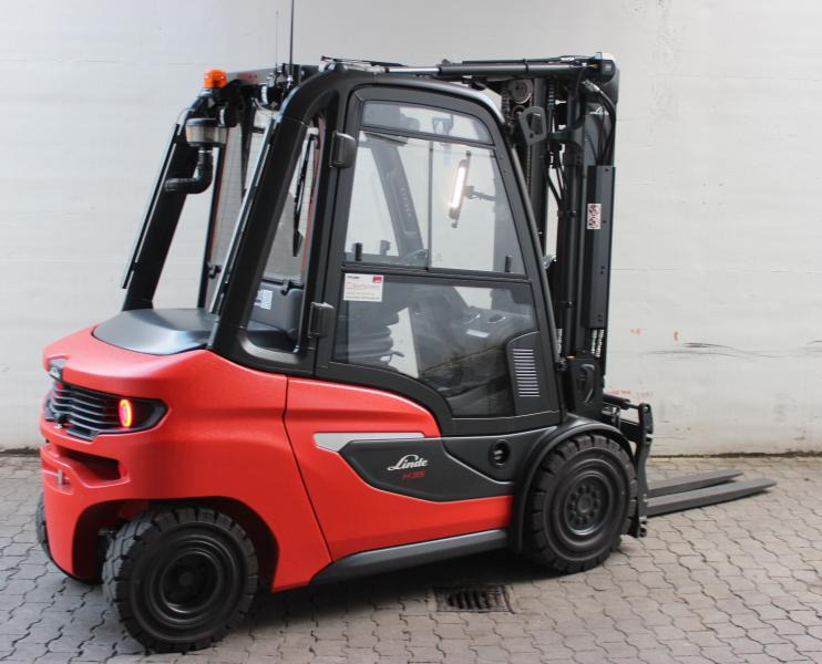 Linde H 35 D 1202 - Dieselový vysokozdvižný vozík: obrázek 2 Linde H 35 D 1202 - Dieselový vysokozdvižný vozík: obrázek 2