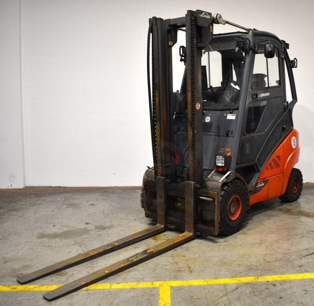 Linde H 35 T EVO 393-02 - Plynový vysokozdvižný vozík: obrázek 1 Linde H 35 T EVO 393-02 - Plynový vysokozdvižný vozík: obrázek 1