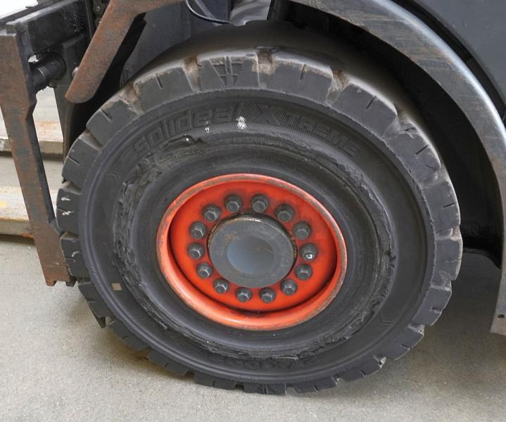 Linde H 35 T EVO 393-02 - Plynový vysokozdvižný vozík: obrázek 5 Linde H 35 T EVO 393-02 - Plynový vysokozdvižný vozík: obrázek 5