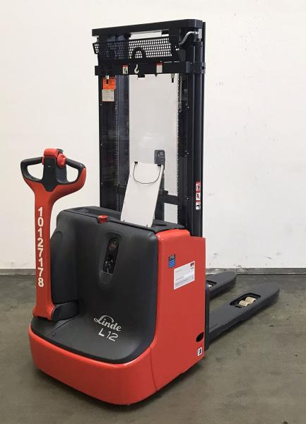 Linde L 12 i 1172 - Stohovací vozík: obrázek 1 Linde L 12 i 1172 - Stohovací vozík: obrázek 1