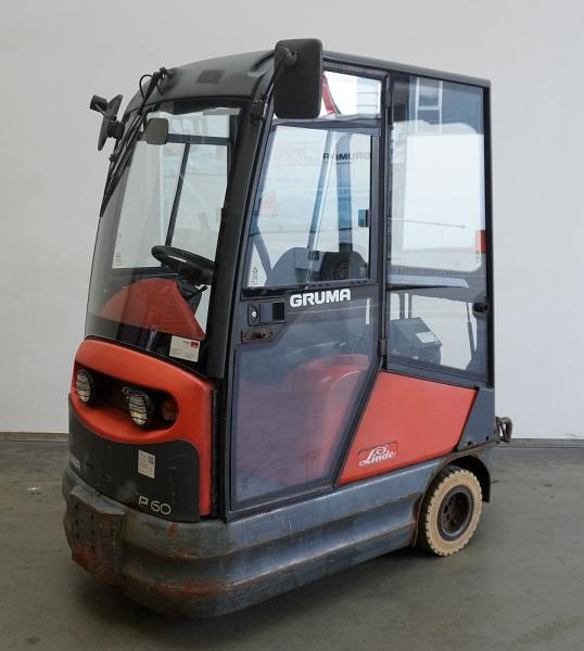 Linde P 60 Z 126 - Elektrický tahač: obrázek 1 Linde P 60 Z 126 - Elektrický tahač: obrázek 1