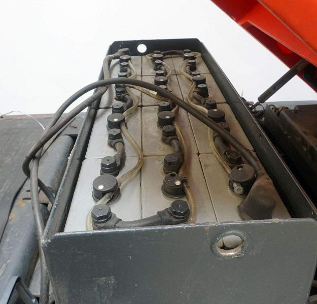 Linde P 60 Z 126 - Elektrický tahač: obrázek 5 Linde P 60 Z 126 - Elektrický tahač: obrázek 5